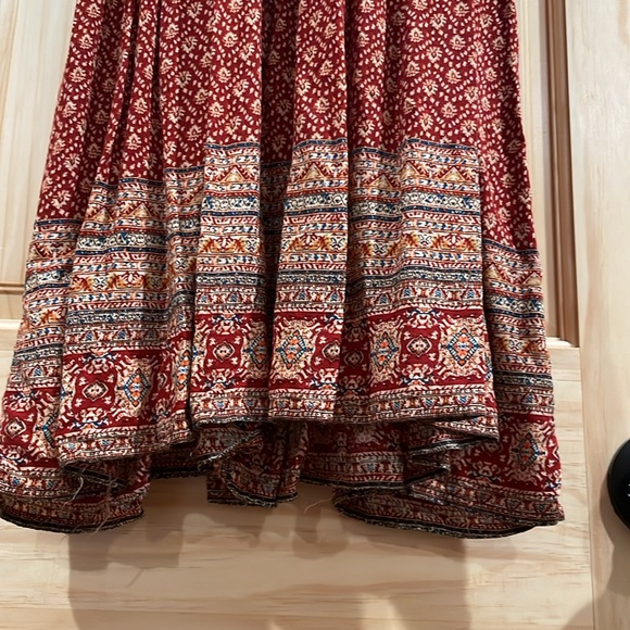 Hen & thread - Picture 2 of 2